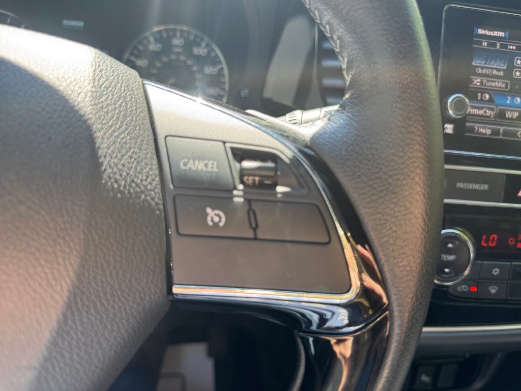 Used 2019 Mitsubishi Outlander AWD image 24