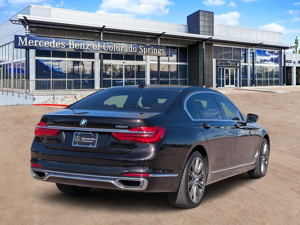 Used 2016 BMW 750i xDrive image 7