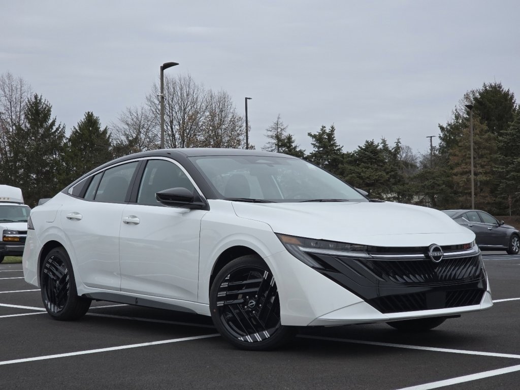 New 2026 Nissan Sentra SR w/ Floor Mat Package image 2