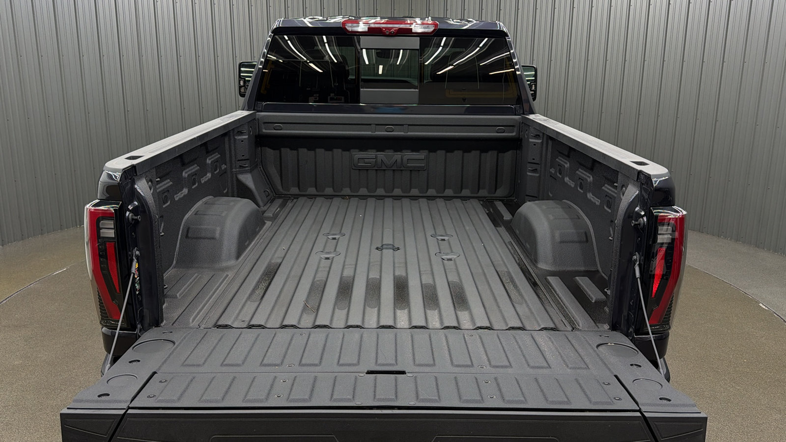 Used 2026 GMC Sierra 2500 AT4X AWD/4WD image 17