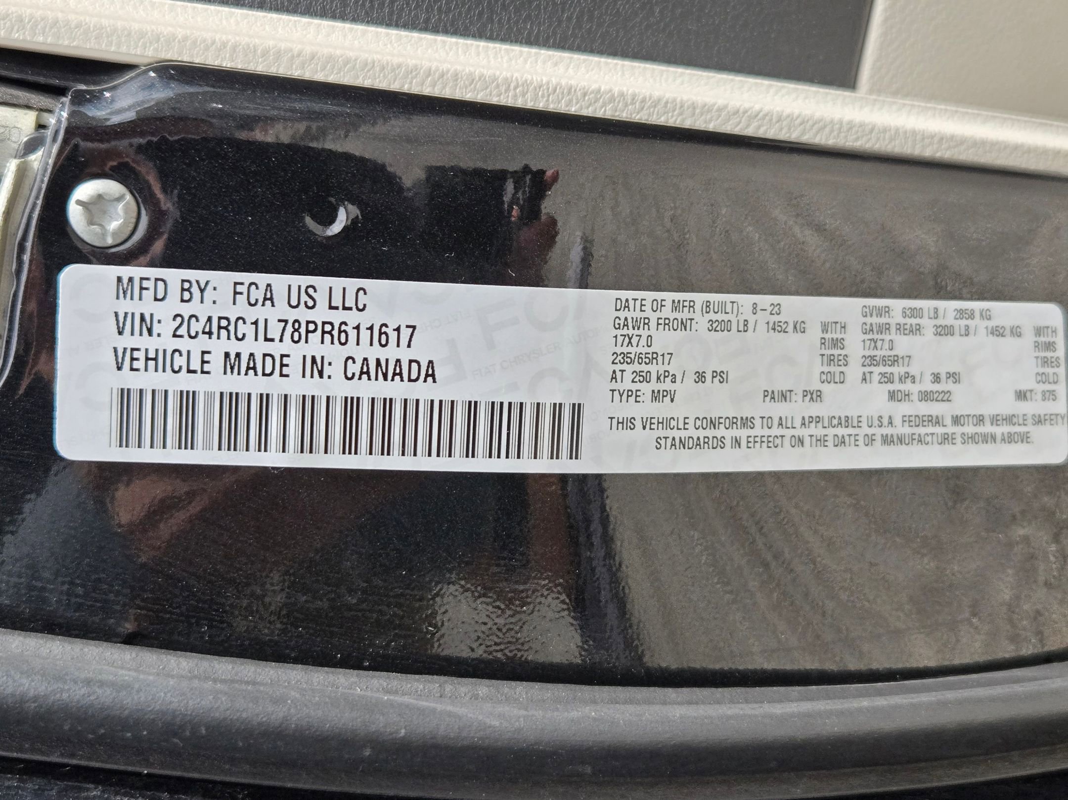 Used 2023 Chrysler Pacifica Touring-L image 33