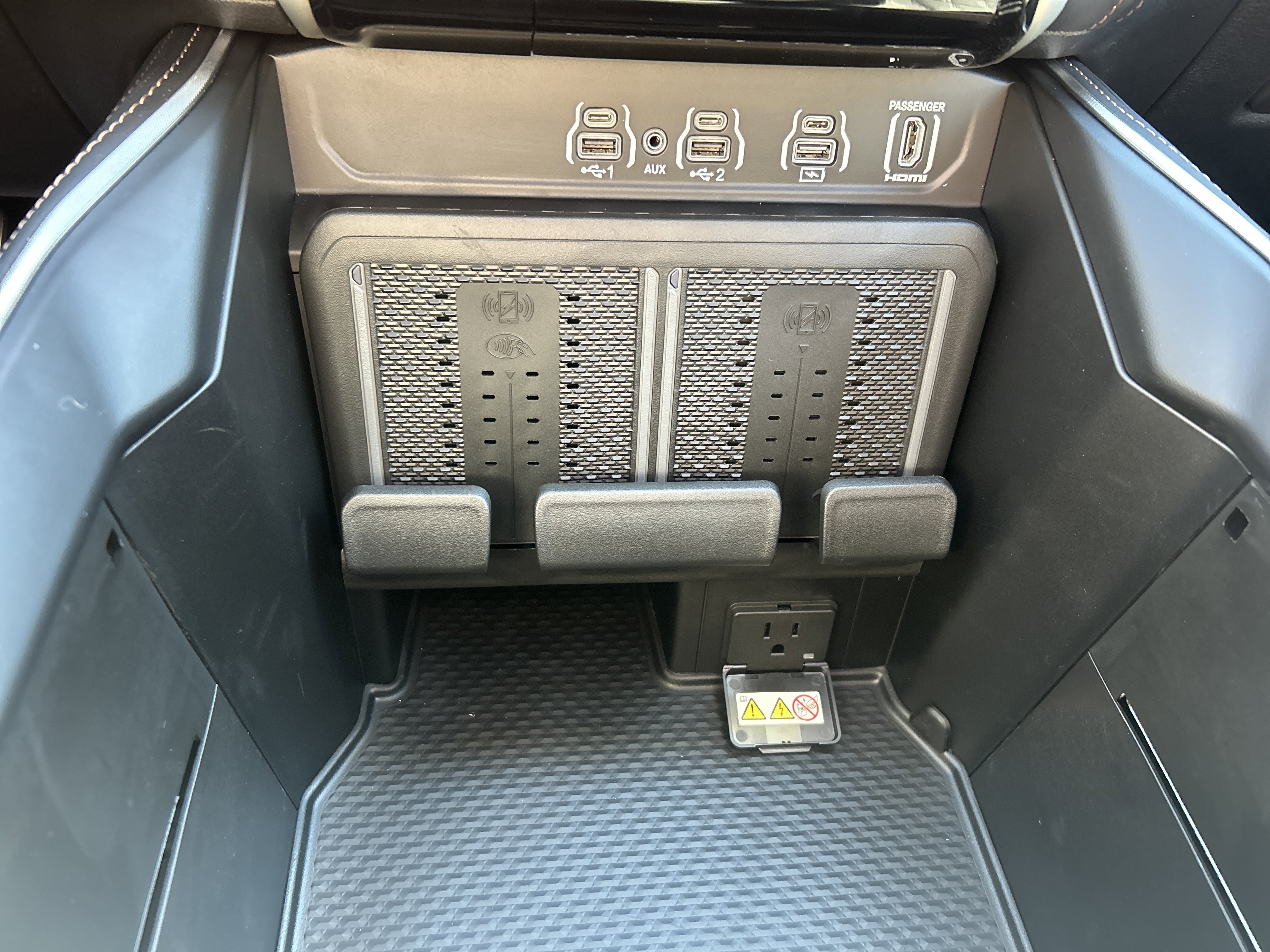 New 2026 RAM 1500 Tungsten image 24