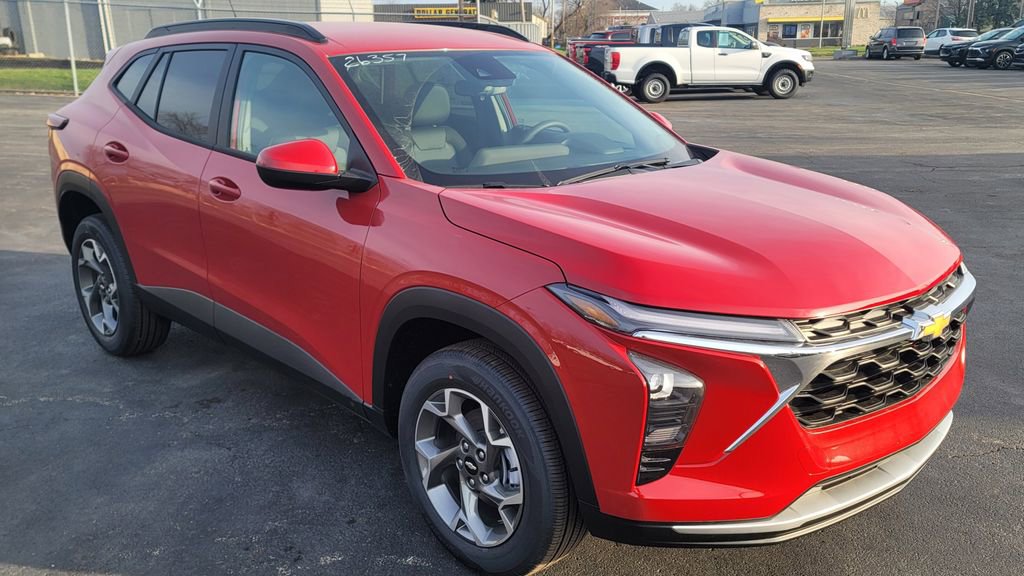 New 2026 Chevrolet Trax LT image 2