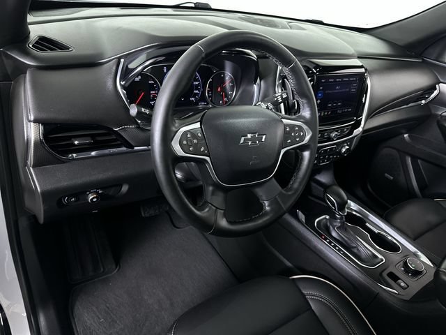 Used 2023 Chevrolet Traverse Premier w/ Redline Edition FWD image 10