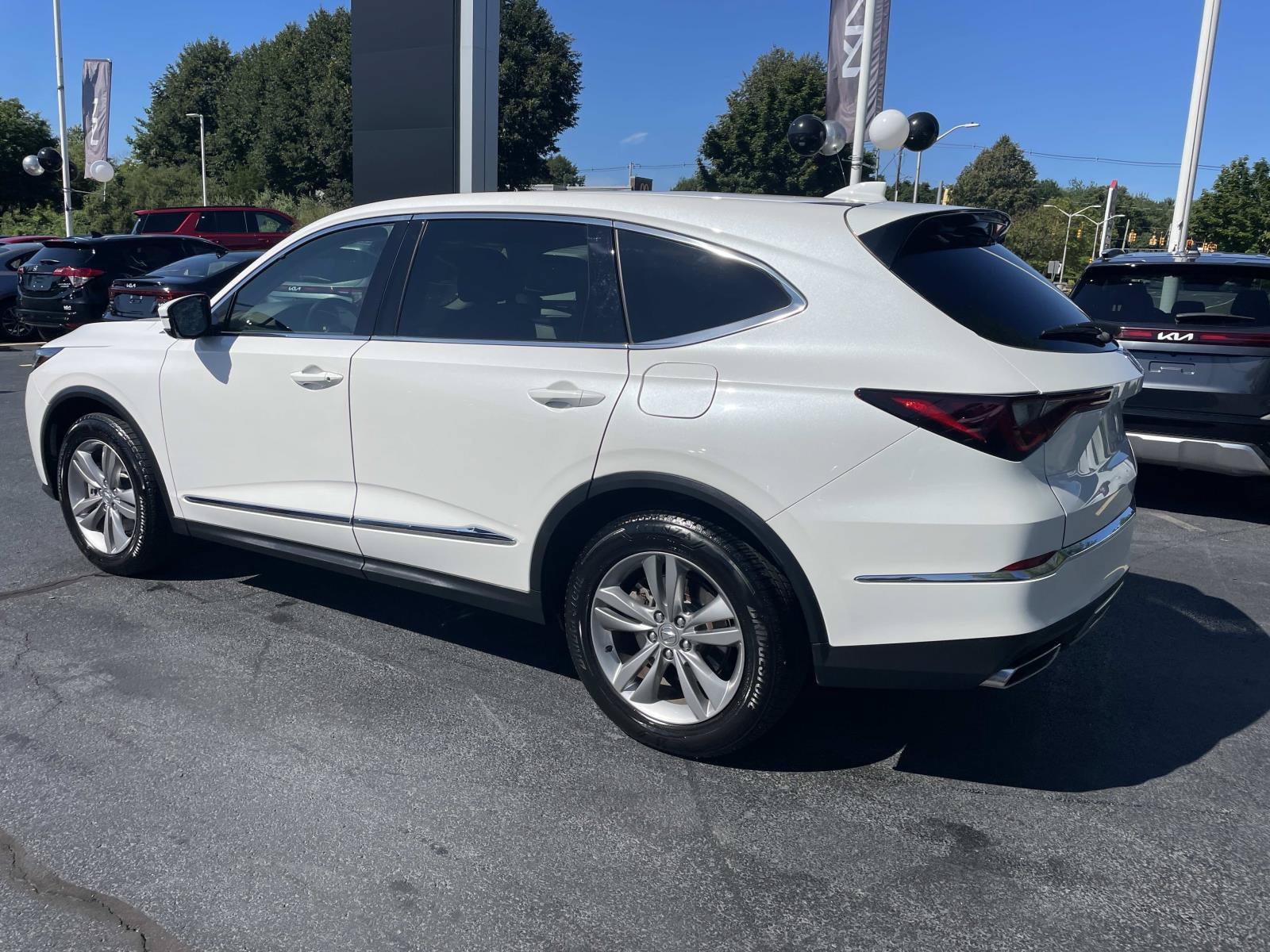 Used 2025 Acura MDX SH-AWD image 3