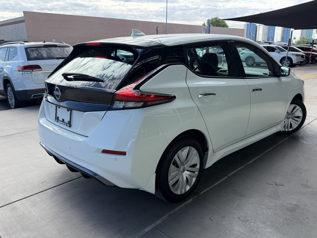 Used 2025 Nissan Leaf S FWD image 4