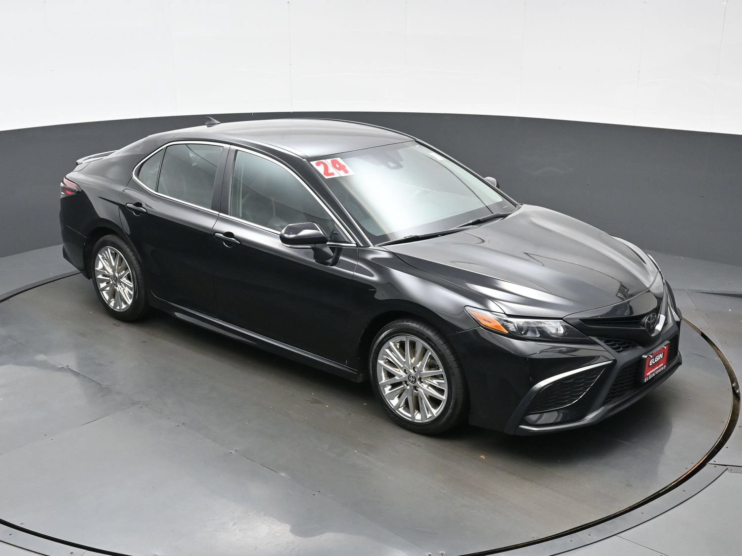 Used 2024 Toyota Camry SE FWD image 33