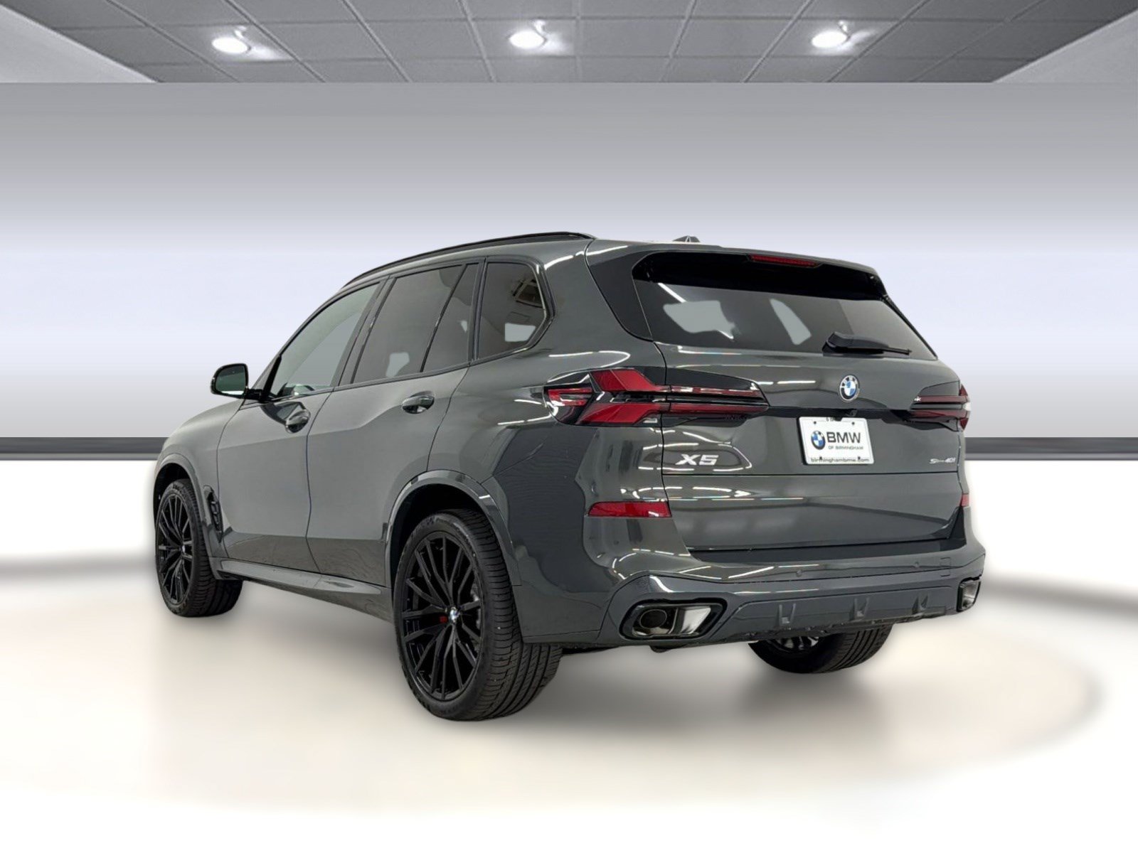 New 2026 BMW X5 sDrive40i w/ M Sport Package RWD image 3