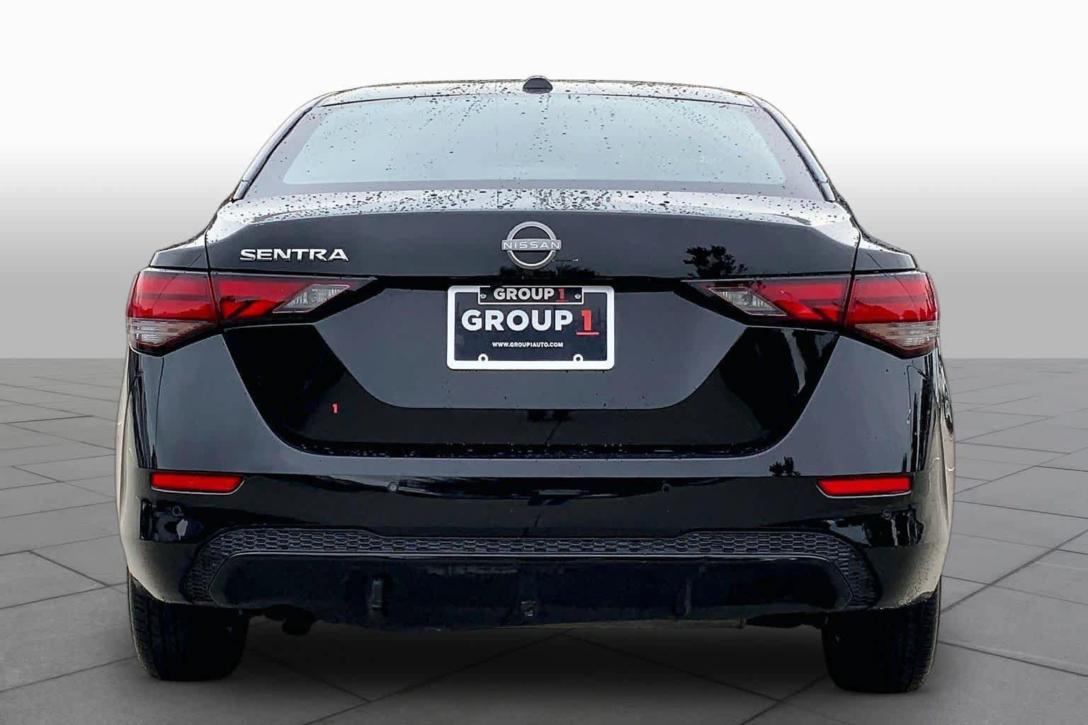 Used 2025 Nissan Sentra SV w/ All-Weather Package FWD image 5