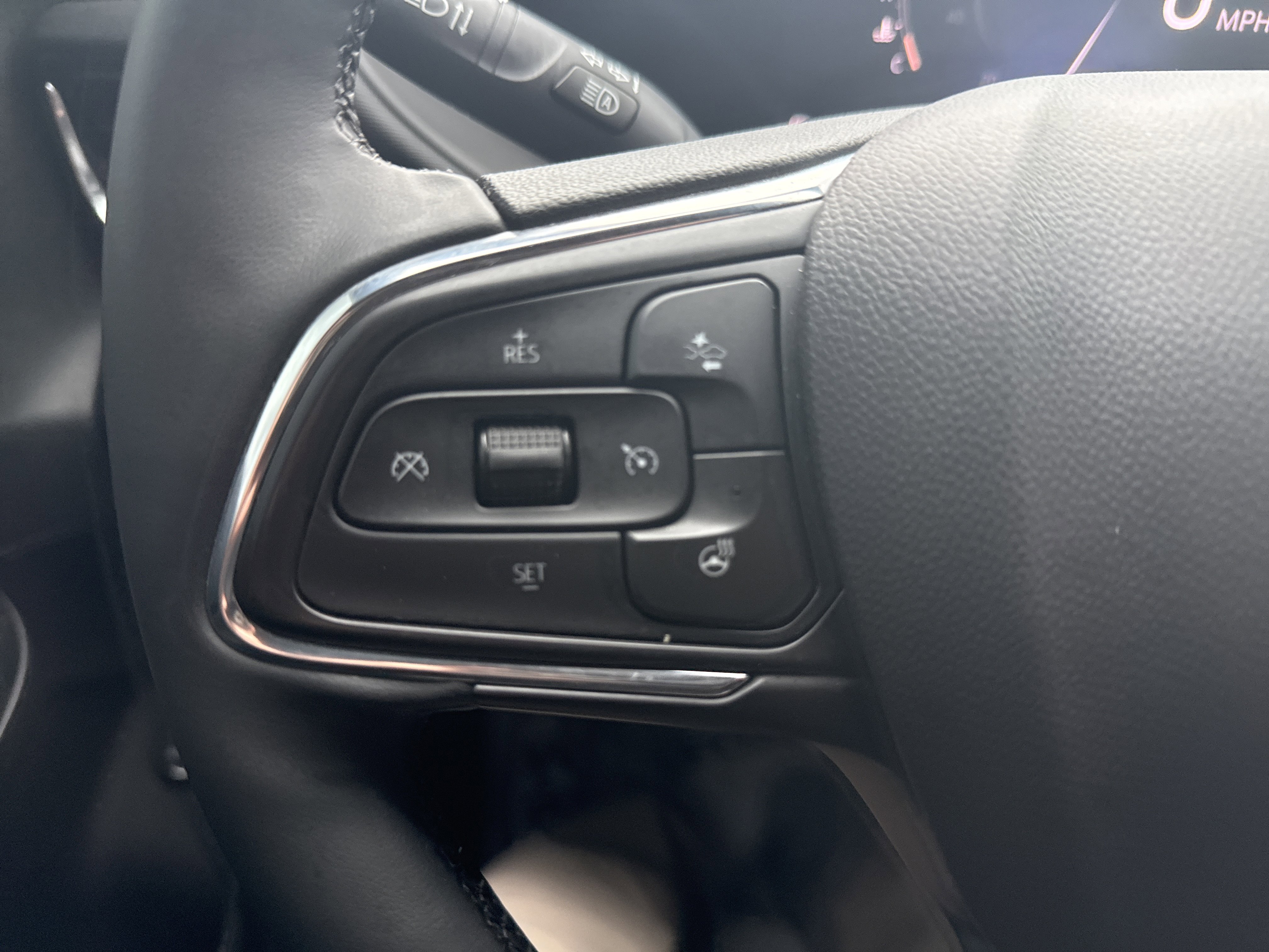 Used 2025 Buick Envista Sport Touring w/ Convenience I Package image 19