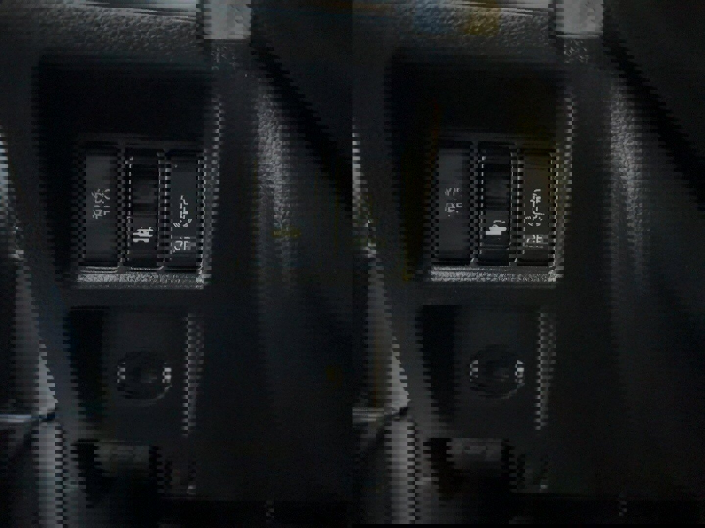 Used 2010 INFINITI G37 x Sedan w/ Premium Pkg image 14