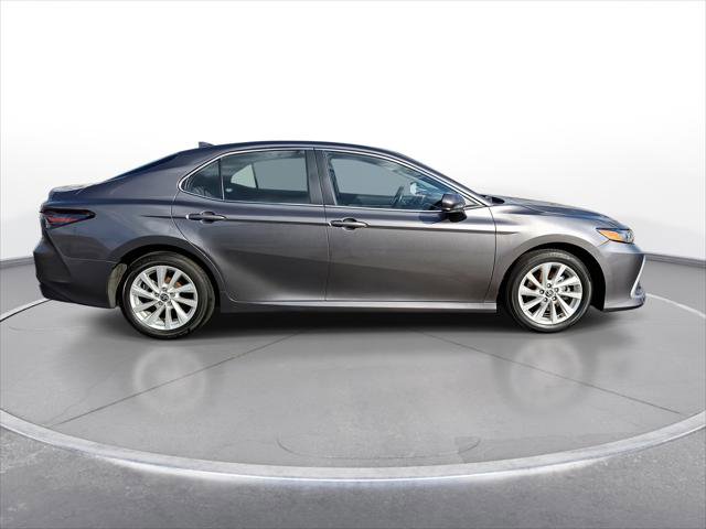 Used 2024 Toyota Camry LE image 8