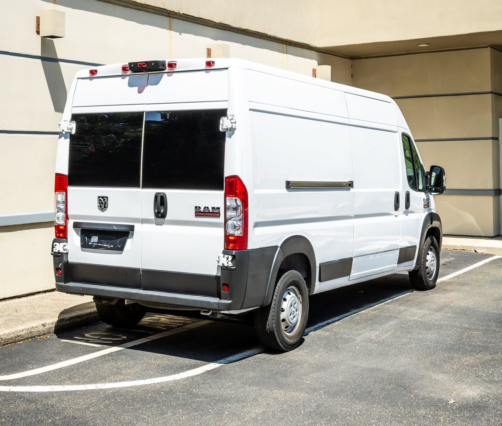Used 2022 RAM ProMaster 2500 FWD image 7