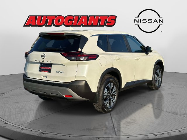 Used 2023 Nissan Rogue SV AWD/4WD image 4