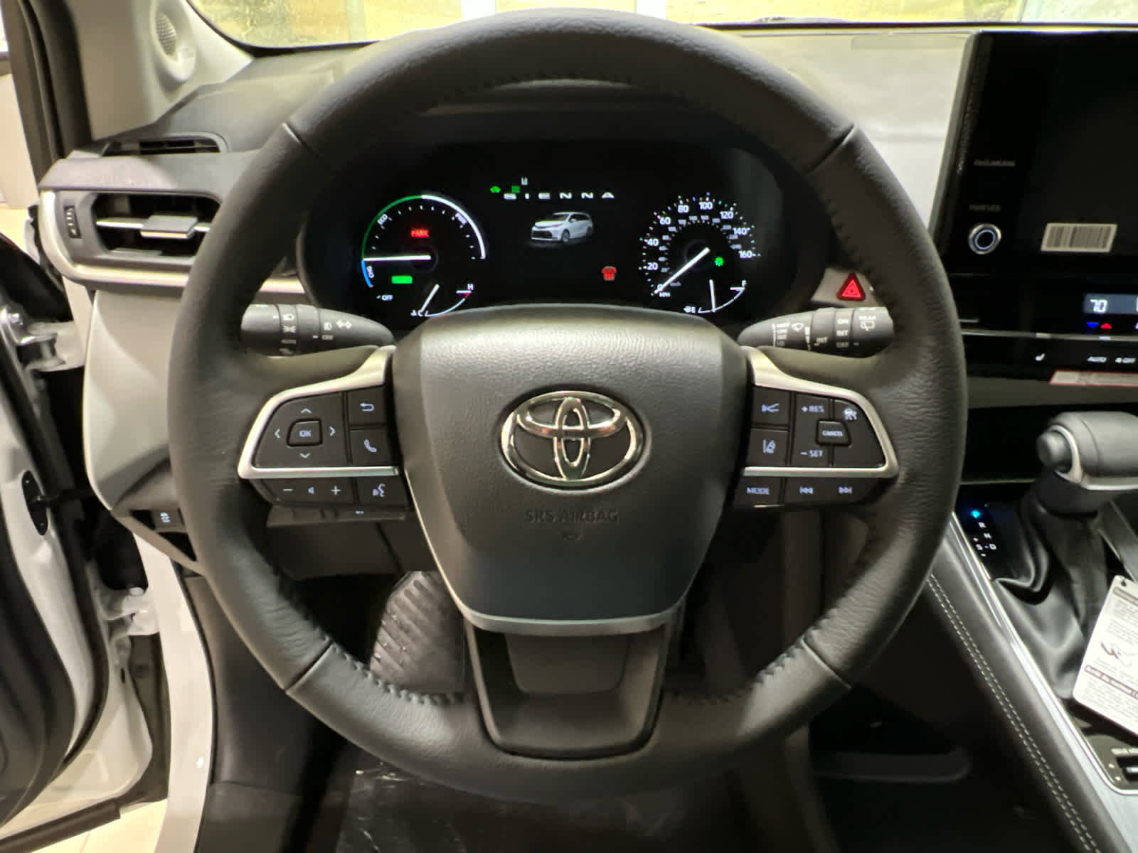 New 2026 Toyota Sienna XLE image 18