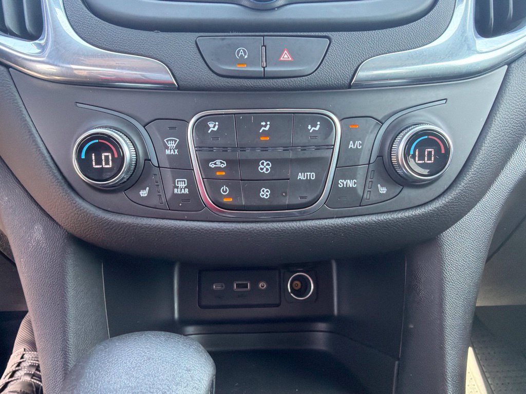 Used 2024 Chevrolet Equinox LT w/ LPO, Floor Liner Package FWD image 25