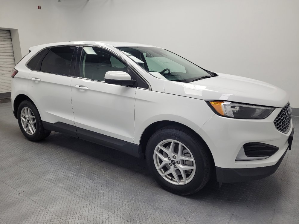 Used 2024 Ford Edge SEL image 11