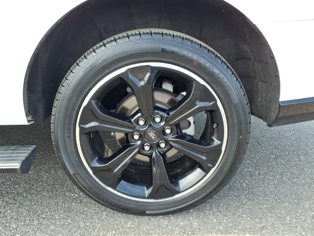 Used 2022 Ford Expedition Limited AWD/4WD image 18