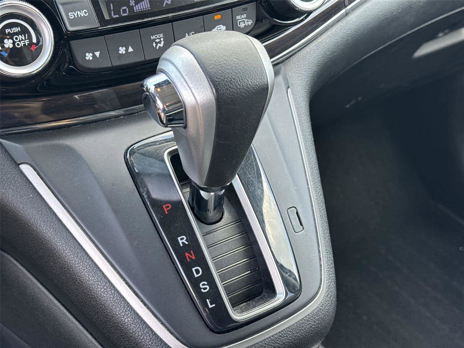 Used 2015 Honda CR-V Touring image 29