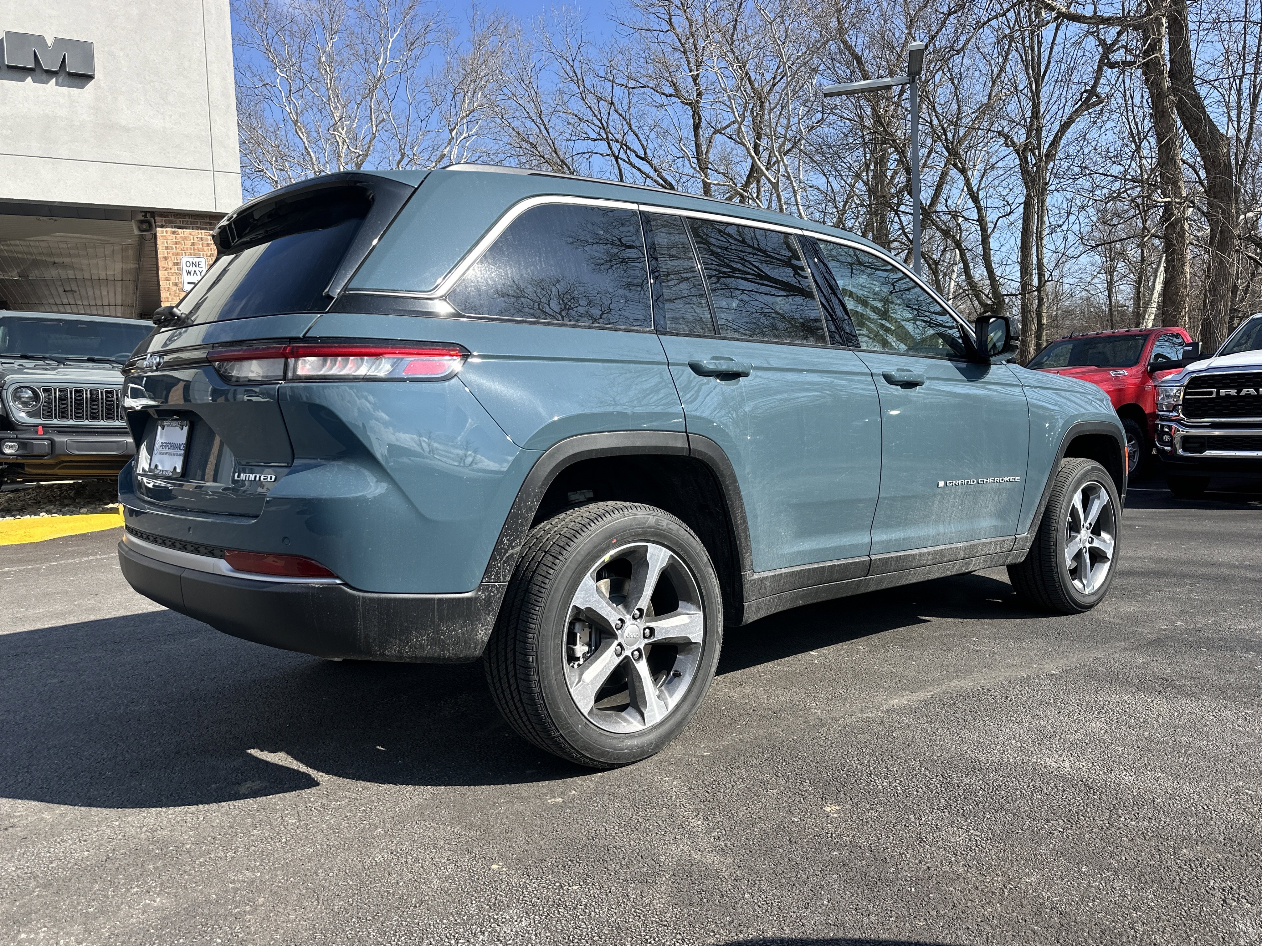 New 2026 Jeep Grand Cherokee Limited image 17