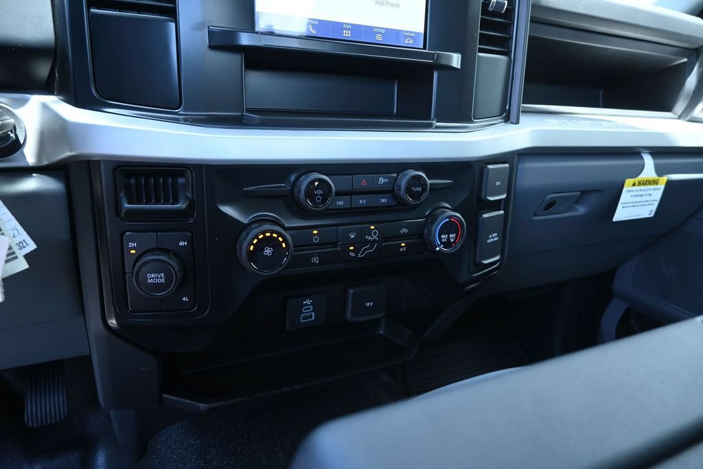 New 2025 Ford F350 XL w/ XL Chrome Package AWD/4WD image 11