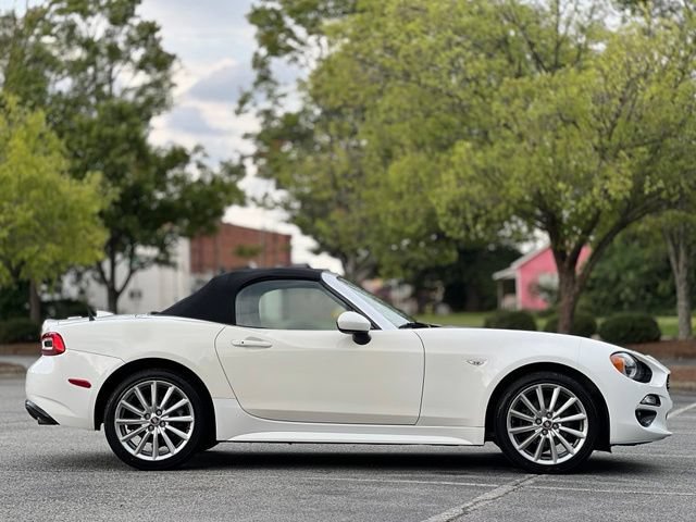 Used 2018 FIAT 124 Spider Lusso w/ Convenience Group RWD image 12