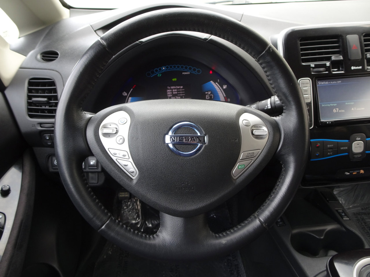 Used 2014 Nissan Leaf SV w/ LED & Quick Charge Package image 16