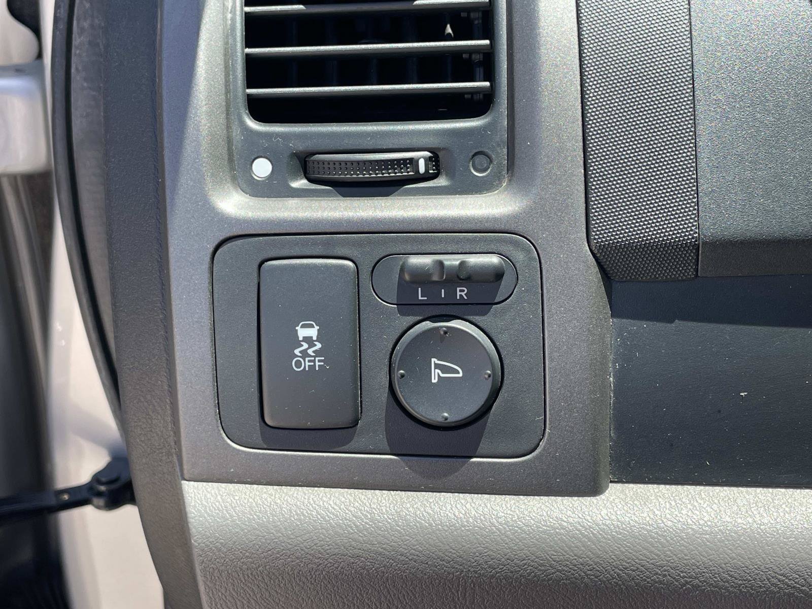 Used 2011 Honda CR-V LX image 8