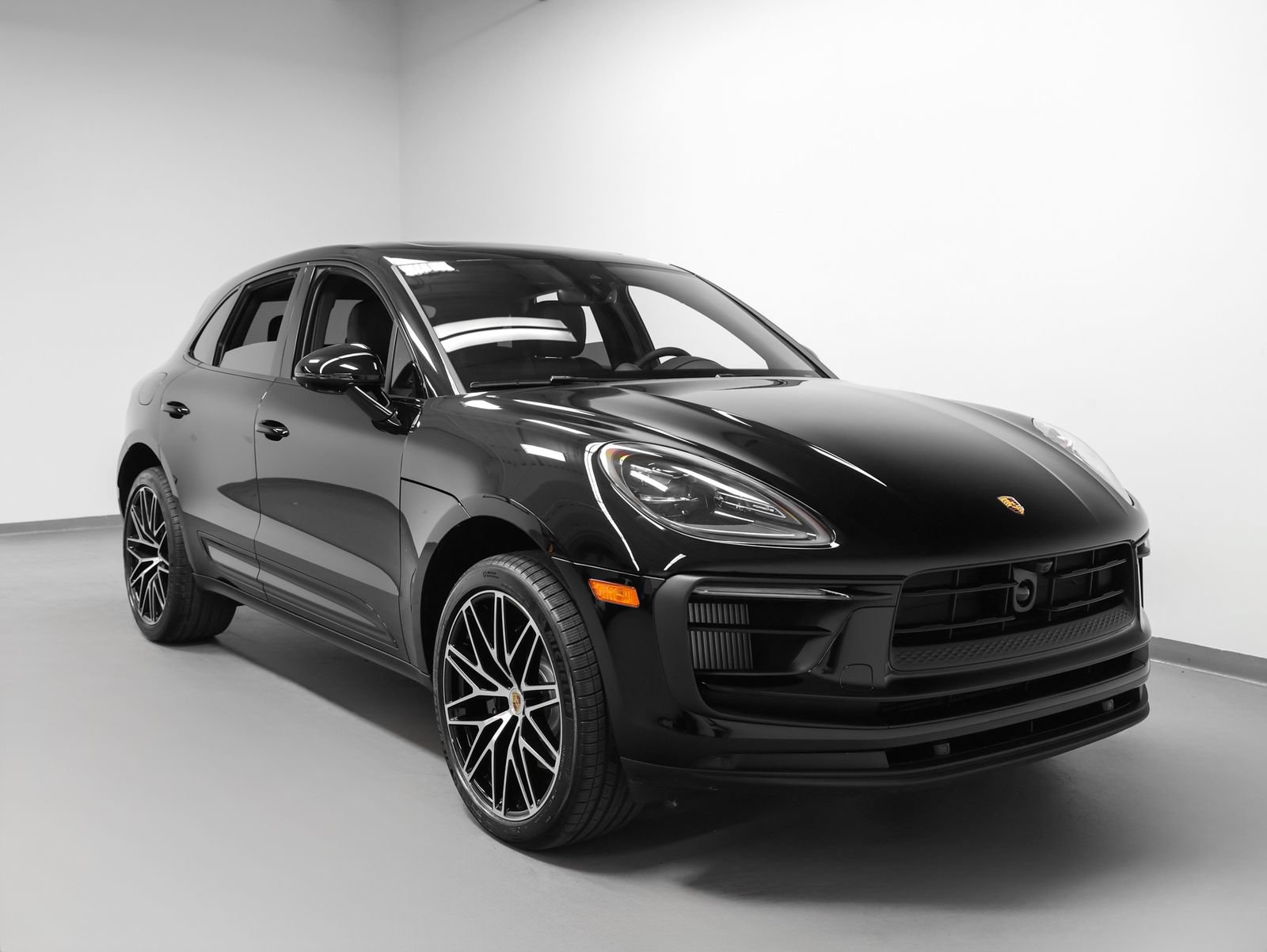 New 2026 Porsche Macan S AWD/4WD image 10