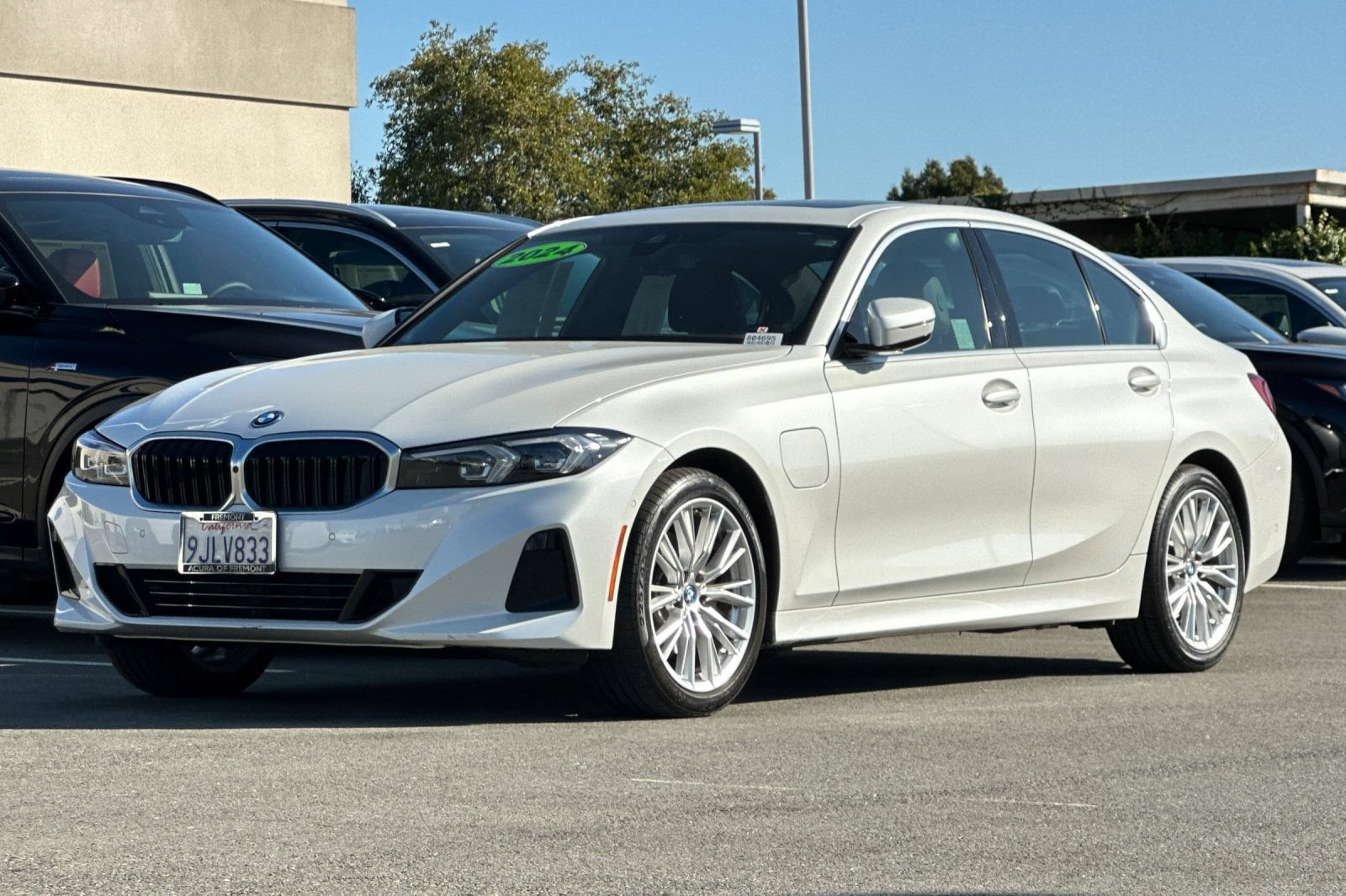 Used 2024 BMW 330e w/ Premium Package RWD image 8