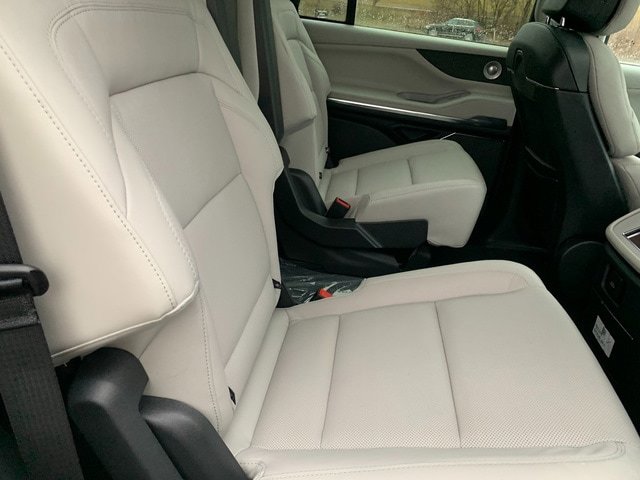 New 2026 Lincoln Navigator Reserve w/ Jet Appearance Package AWD/4WD image 21
