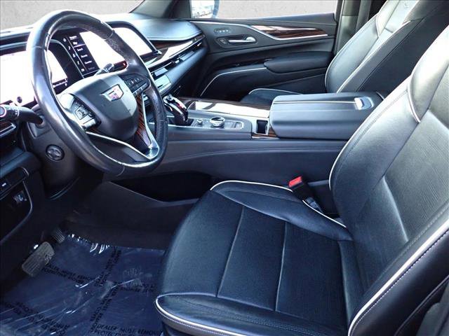 Used 2022 Cadillac Escalade ESV Premium Luxury image 13