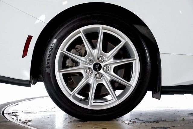 Used 2024 Ford Mustang GT Premium image 15
