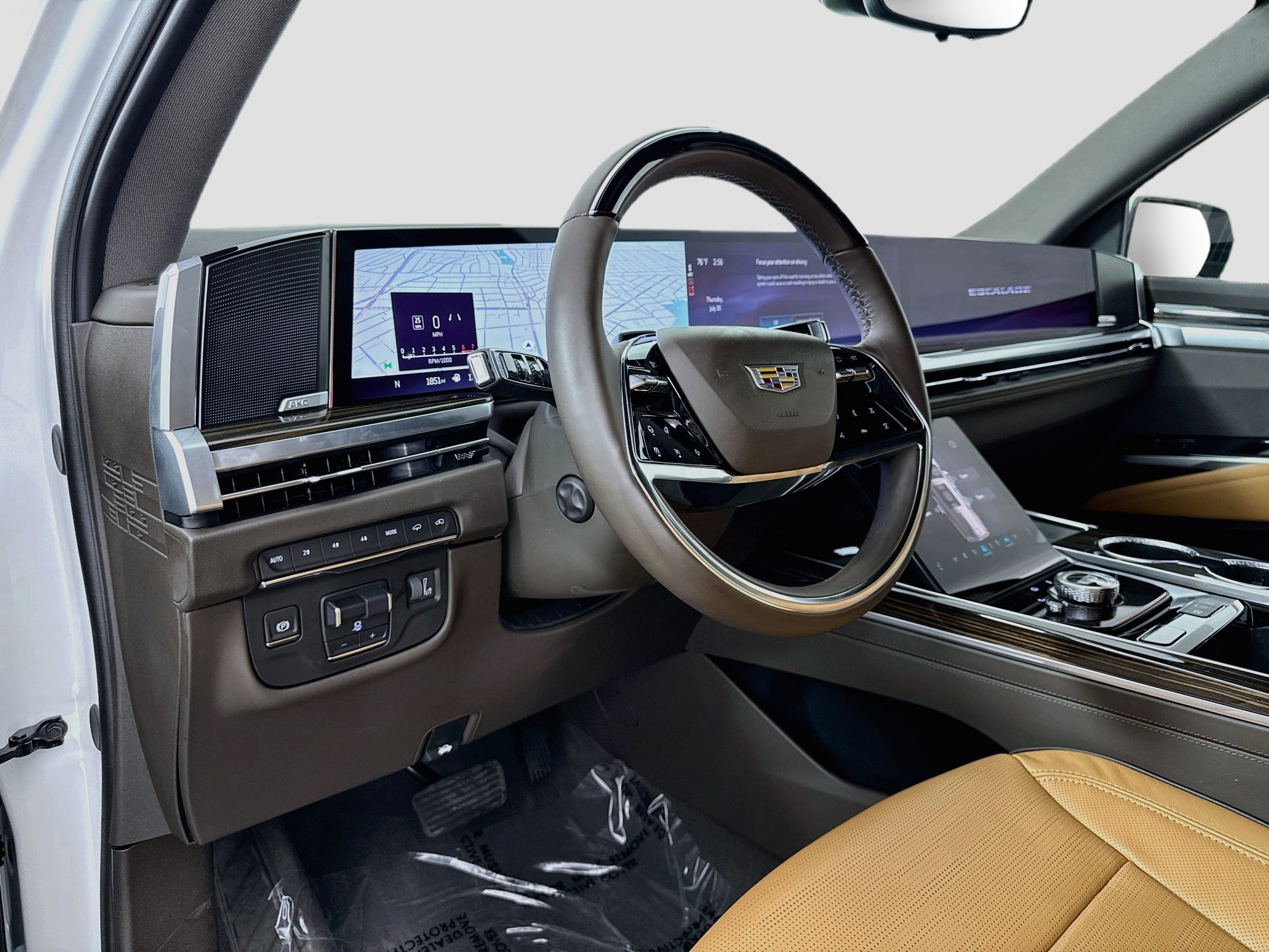 Used 2025 Cadillac Escalade ESV Premium Luxury w/ Touring Package AWD/4WD image 11