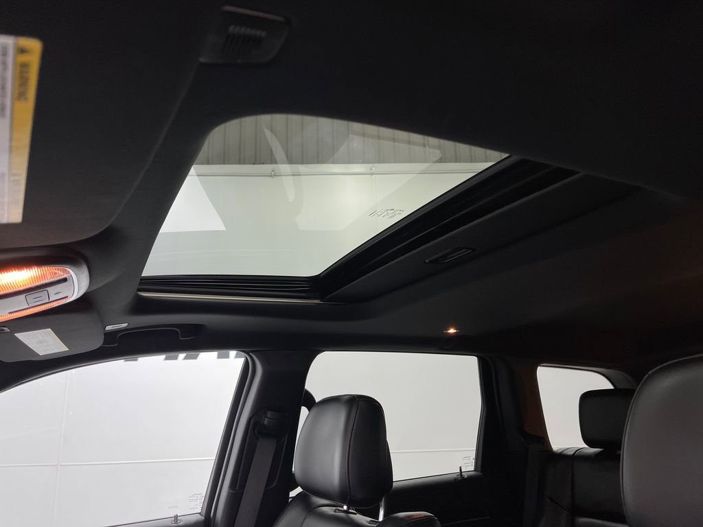 Used 2020 Jeep Grand Cherokee Limited w/ Premium Lighting Group image 11