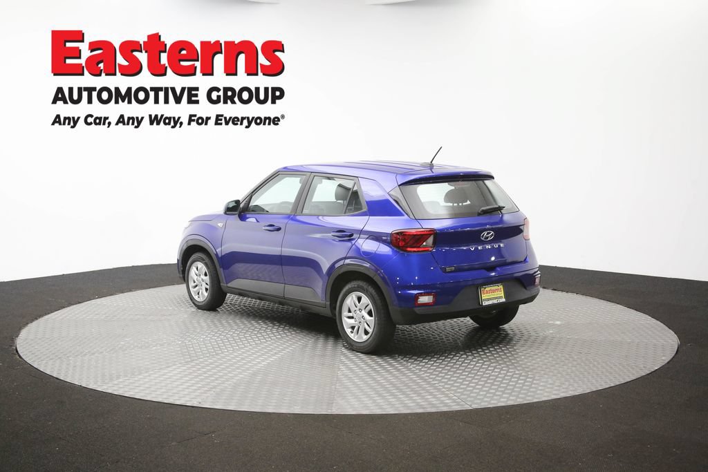 Used 2023 Hyundai Venue SE FWD image 65