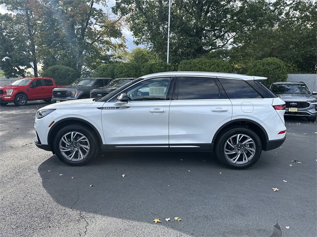 Certified 2024 Lincoln Corsair AWD w/ Equipment Group 101A image 8