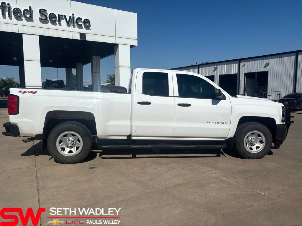 Used 2018 Chevrolet Silverado 1500 W/T w/ Trailering Package AWD/4WD image 7