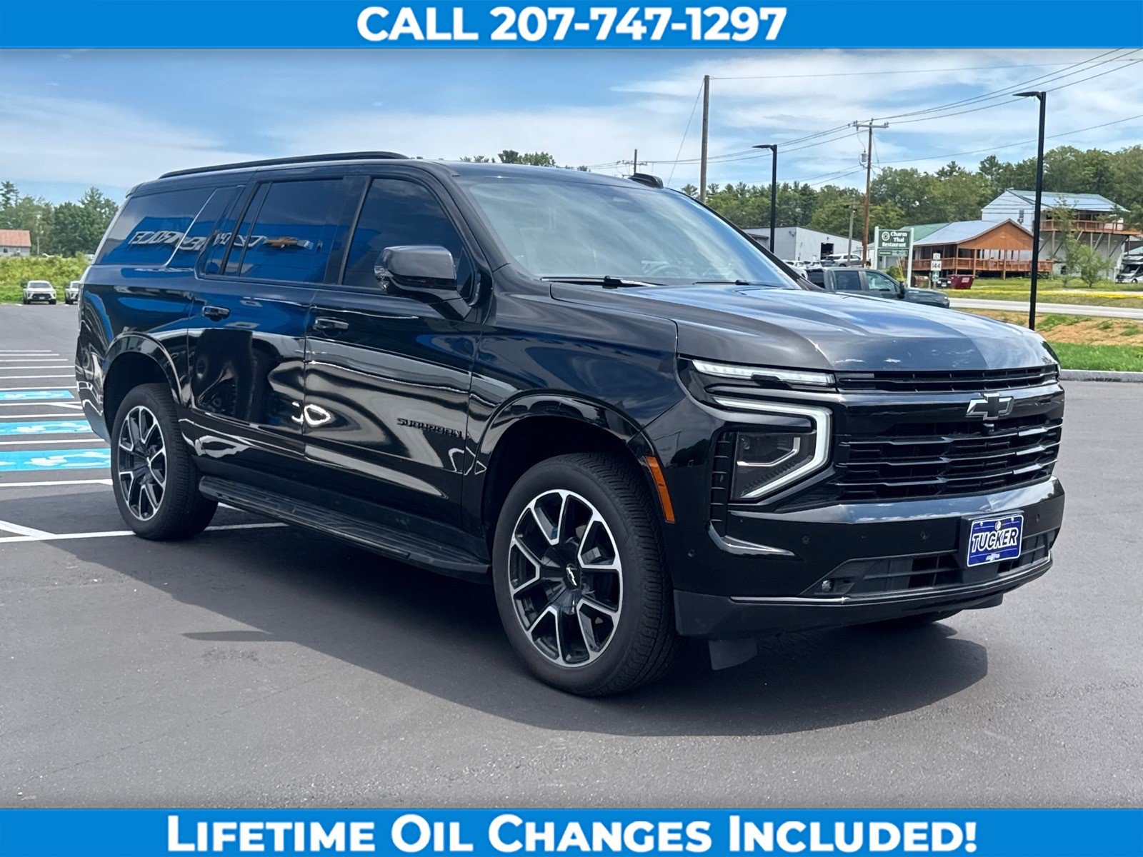 Used 2025 Chevrolet Suburban RST w/ Comfort Package AWD/4WD image 3