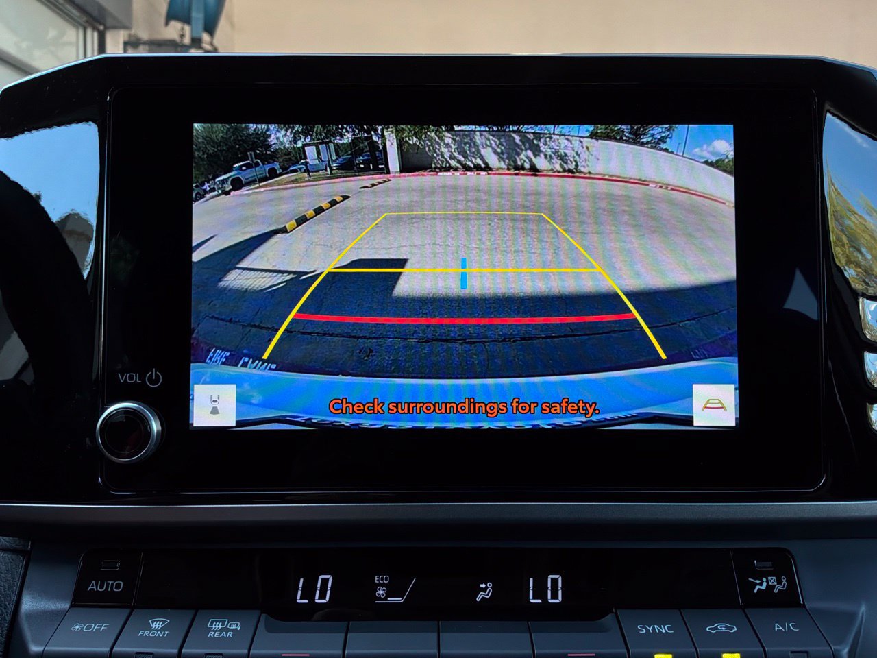 Used 2026 Toyota Camry LE FWD image 32