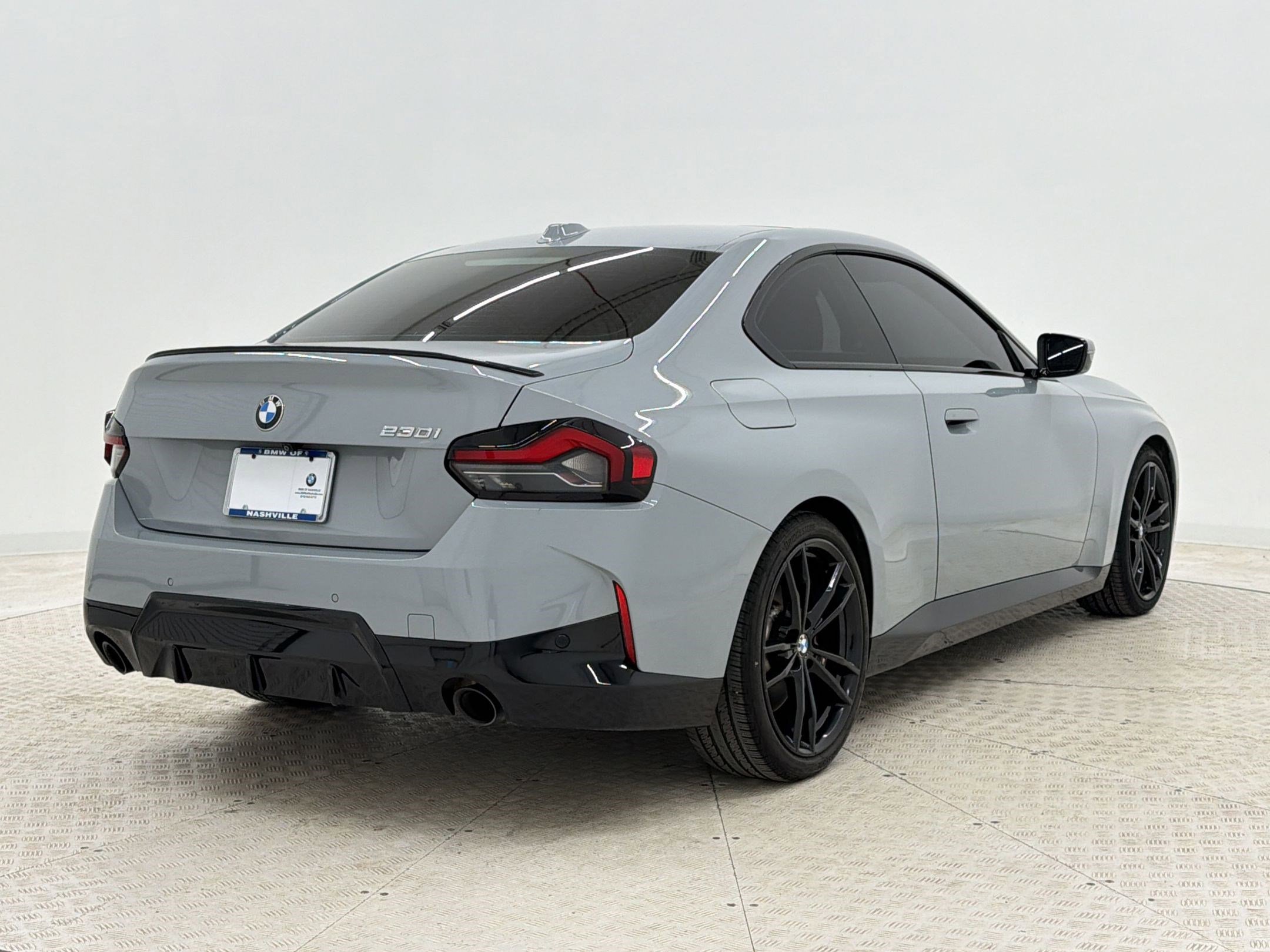 Used 2023 BMW 230i Coupe w/ M Sport Package RWD image 9