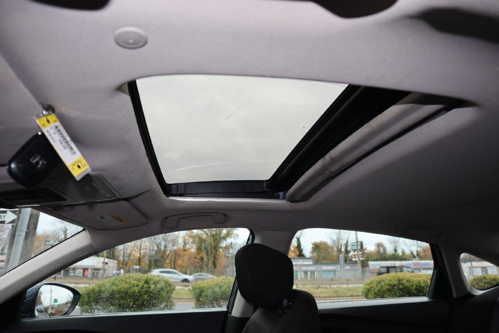 Used 2023 Honda Accord EX image 18