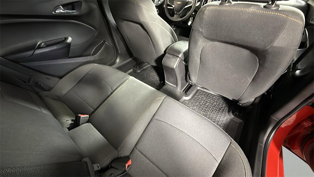Used 2018 Chevrolet Cruze LS image 28