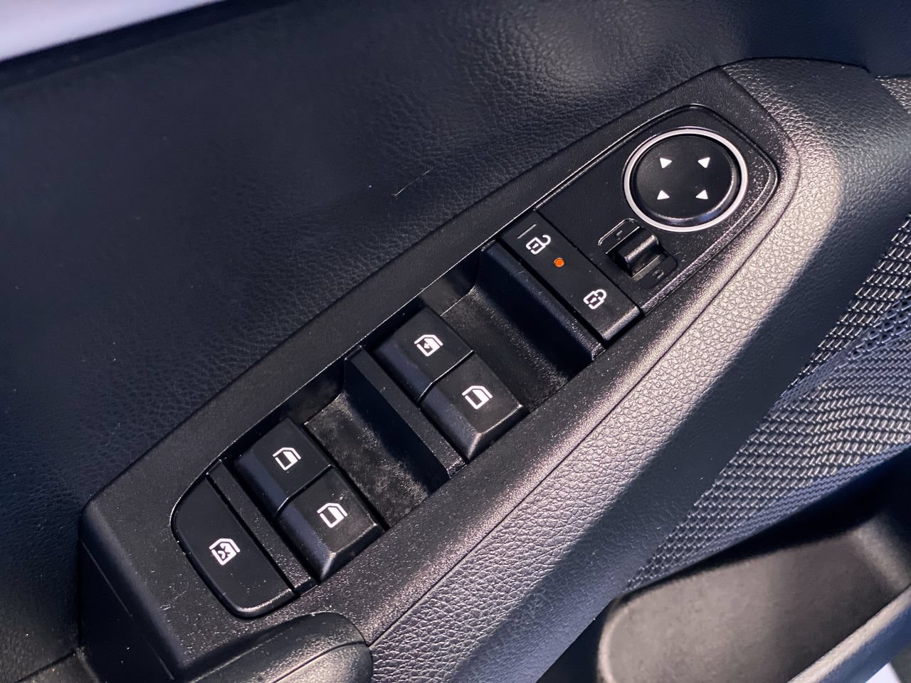 Certified 2026 Kia Seltos LX AWD/4WD image 18
