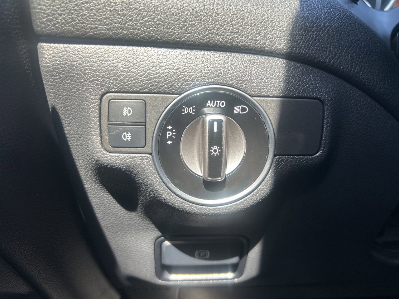 Used 2020 Mercedes-Benz GLA 250 4MATIC image 23