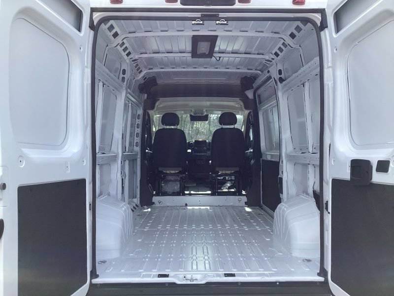 New 2026 RAM ProMaster 2500 w/ Convenience Group FWD image 16