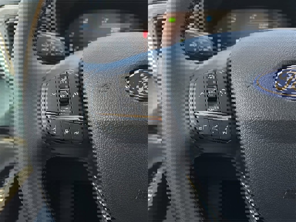 New 2025 Ford Maverick XLT w/ XLT Luxury Package image 39