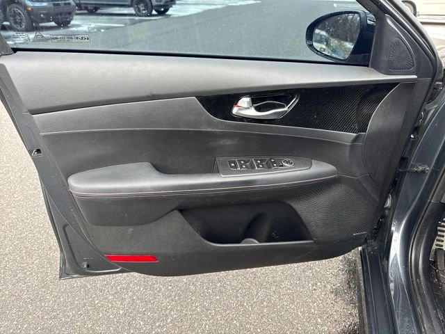 Used 2023 Kia Forte GT w/ GT2 Package image 15