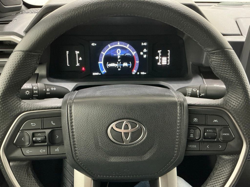 Used 2025 Toyota Tacoma SR5 w/ SR5 Upgrade Package image 11