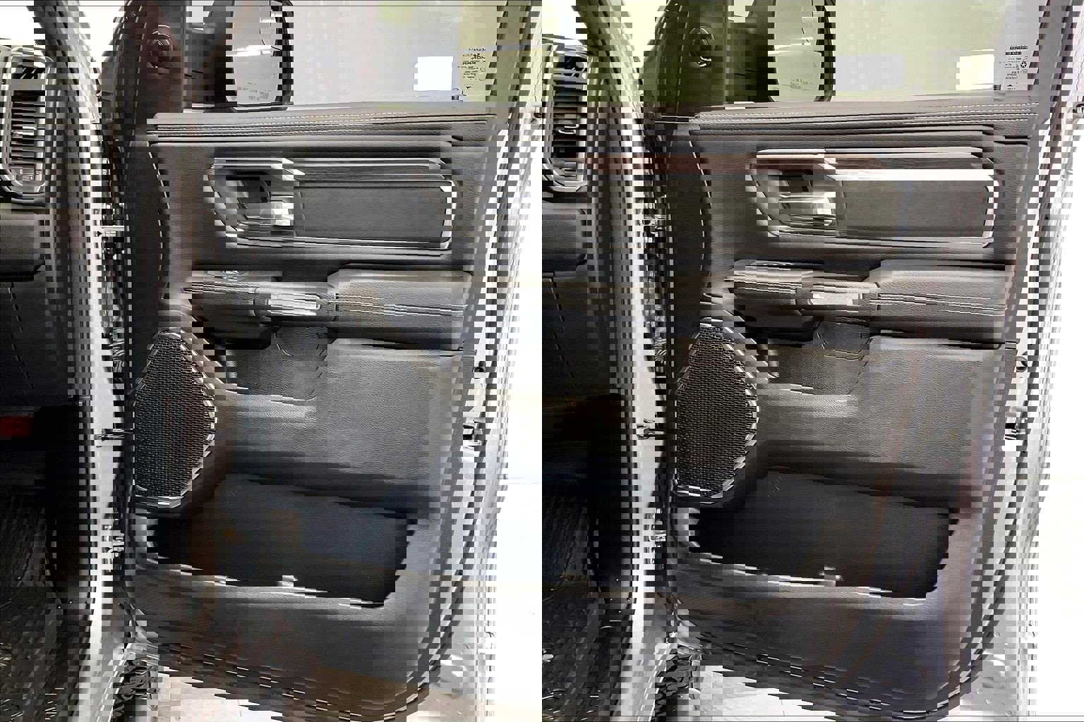 Used 2025 RAM 1500 Laramie w/ Sport Appearance Package image 26